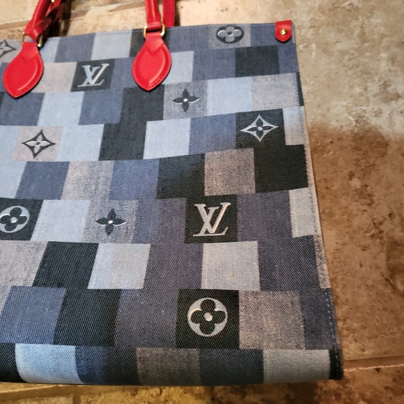 Louis Vuitton denim patchwork Onthego GM Rouge tote - Picture 7 of 9